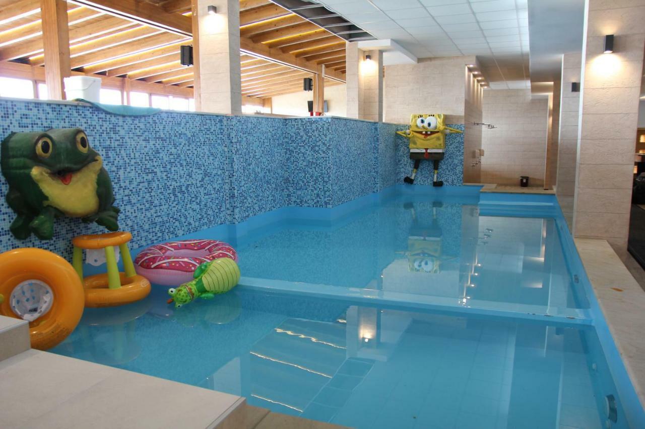 Ski & Spa K2 Milmari Resort Lux Kopaonik Bagian luar foto